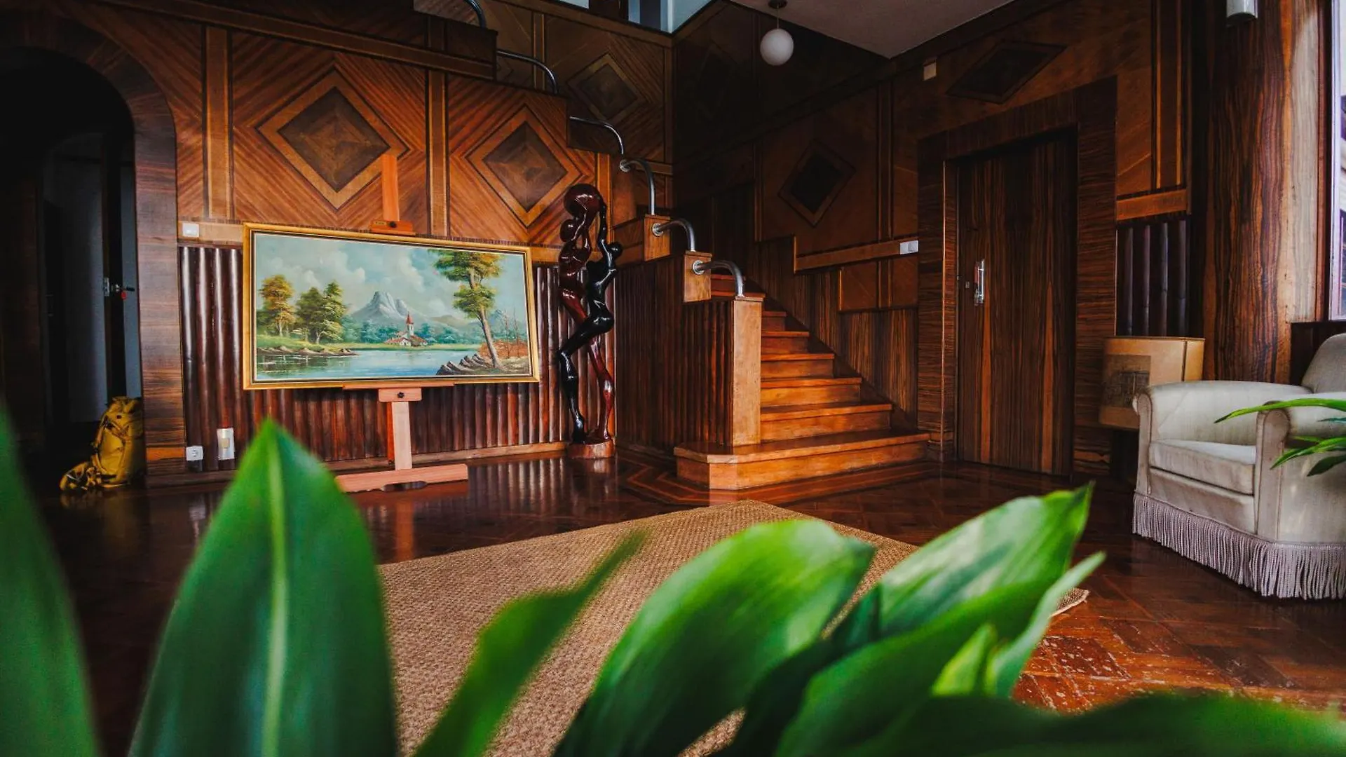Francisco\'S location